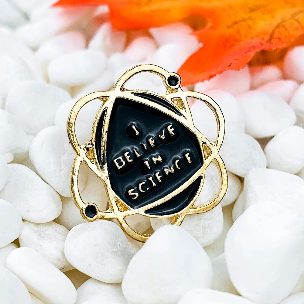 Science Themed Atom Brooch Hun - Science Hunter incelemesi ve fiyatı