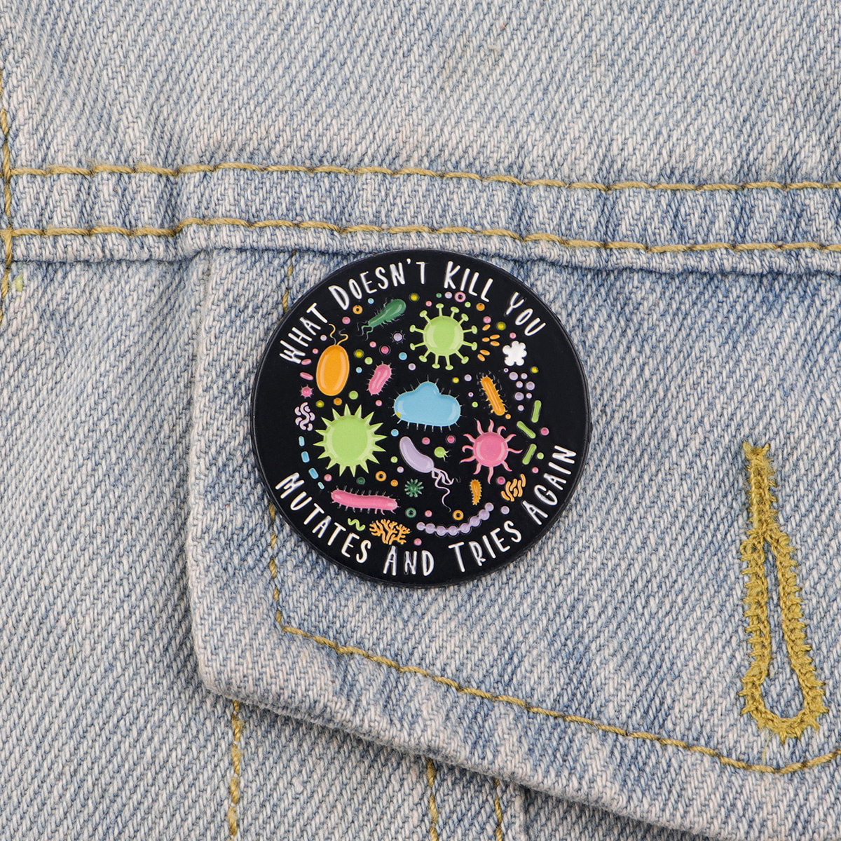 Bacterial Enamel Pin Nurse Doc - Science Toys incelemesi ve fiyatı